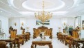 Bán Biệt Thự Tây Hồ, Lô Góc, Mặt Tiền Rộng, DT 220m2,Giá 16.3 tỷ.