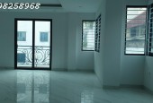 BÁN NHÀ CẦU GIẤY, 45m2x 7T, MT6.5m, Ô TÔ ĐỖ TRONG NHÀ, LÔ GÓC, KINH DOANH, CHỈ NHỈNH 13 TỶ