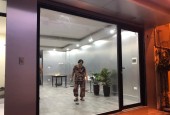 Cho thuê nhà phố Chùa Láng ,50 m2 x 5 tầng , giá 30tr / tháng