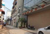 bán toà nhà Long Biên, 245m x 6tầng, mặt tiền 13m, móng 11 tầng, thang máy, thông sàn
