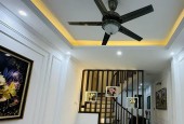 BÁN NHÀ phố  Lạc Long Quân - Ô TÔ  - KD – 40m2 – 5 tỷ 9