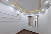 CẦU GIẤY - NHÀ ĐẸP 35M2 X 5 TẦNG - NGÕ RỘNG THOÁNG - 6 NGỦ - 25M RA Ô TÔ TRÁNH