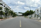 biệt thự đường N1 TT Trảng Bom, 1 trệt 1 lầu, gồm 4 pn, KDC tiện ích đầy đủ