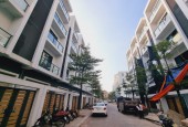 Bán biệt thự liền kề -Goldmark City,90m*5T*5MT 2 thoáng ô tô tránh - vỉa hè - dân trí cao tc 18 tỷ