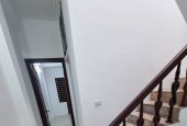 Siêu hót, Nhà Mễ Trì hạ 40m2 4 tầng giá chỉ 4 tỷ 3