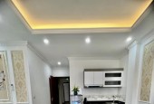 Ô TÔ ĐỖ CỬA, 74x8T, dòng tiền 720 tr/năm, Phố Quan Nhân, chỉ 14 tỷ