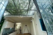 Nhà đẹp ở ngay 35m2 x 5 tầng thang máy chạy vèo vèo khu Hoàng Hoa Thám