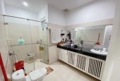 SIÊU ĐẸP, NHÀ THÍCH QUẢNG ĐỨC, HXH ,LÔ GÓC, 80M2, 3 LẦU, CÓ CỬA VÀO SÂN SAU