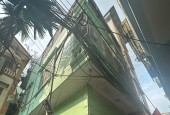 Bán gấp nhà 3 tầng lô góc thoáng rẻ nhất thị trường tại ngõ 30 Ngọc Thuỵ - Long Biên