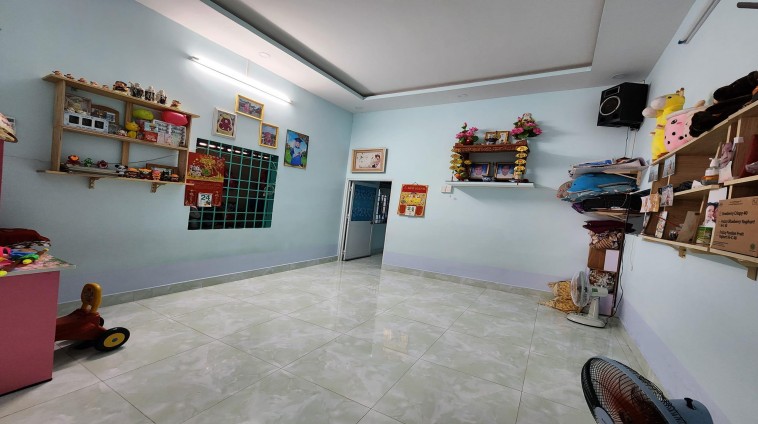 Bán nhà mặt tiền hoạt động Xã bà Điểm, xây trụ sở bank tuyệt đẹp
