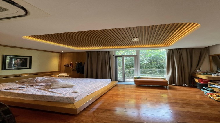 BÁn Gấp! Biệt Thự  KĐT Bán đảo Linh Đàm, Quận Hoàng Mai, 251m x 4T x Mt 13n. Giá hoen 60 tỷ.