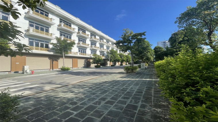 THANH TOÁN  1.8 TỶ NHẬN NHÀ SANG TÊN SỔ NGAY. CK ĐẾN 460 TRIỆU. LH: 0966 343 969