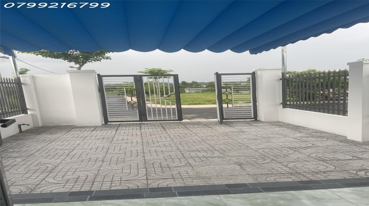 Bán gấp nhà đẹp Bình Minh Trảng Bom Đồng Nai 1 sẹc QL1A . Hỗ trợ vay 3 bên trọn sổ 1 tỷ 6 . LH 0799 216 799 em Trinh.