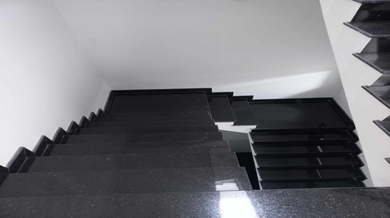 Nhà bán đường Bùi Văn Ba có hẻm xe hơi 8m 132m2 chỉ 8 tỷ