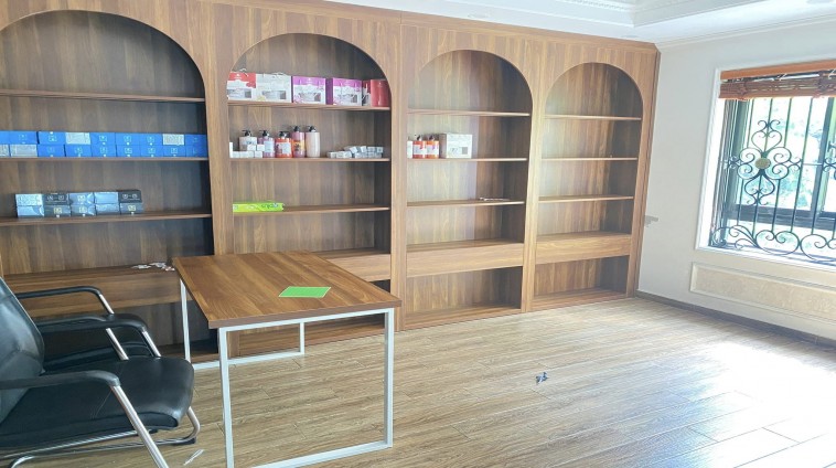 Bán Nhà Nguyễn Chí Thanh 38m x 4 Tầng Mặt Ngõ Phân Lô Ô TÔ Nhỉnh 13 Tỉ.