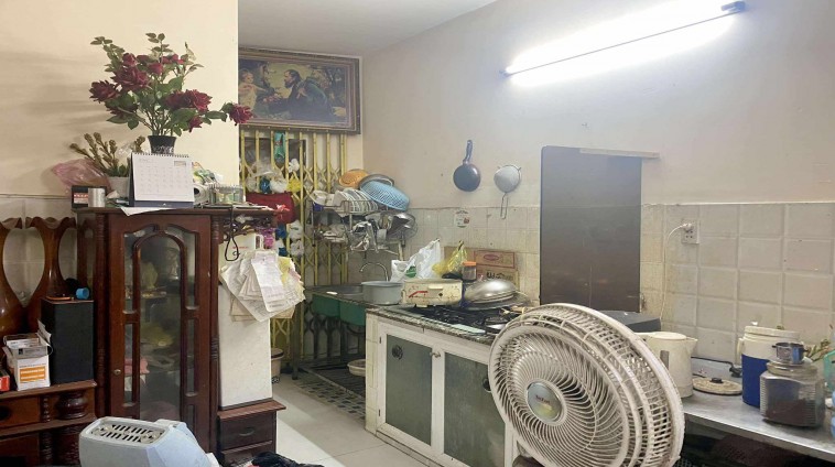 Bán gấp mặt tiền kinh doanh đường Ba Đình 42m2 nhỉnh 7 tỷ, liên hệ 0902277579