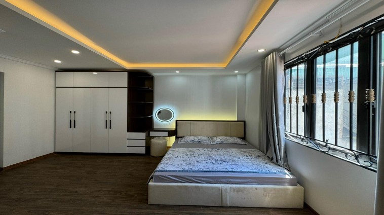 Bán Nhà Phố Trần Duy Hưng 35m2, 5 tầng - Trung Tâm Quận Cầu Giấy - Nhà Đẹp Ở Luôn