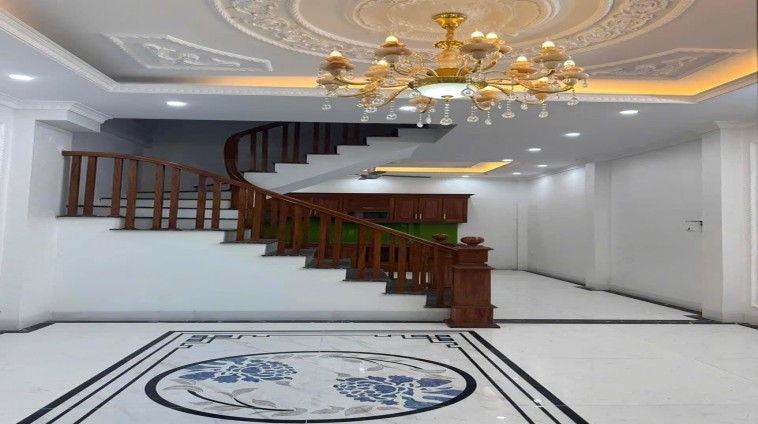Nhà 5 Tầng, 38m2, Ô Tô Đỗ Cửa, Lô Góc Thoáng, Biên Giang - Hà Đông, 2.85 tỷ