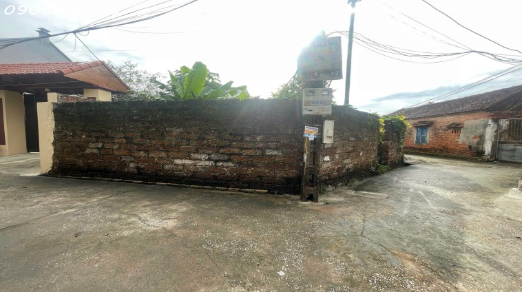 Cc FO gửi bán lô góc đẹp 61m2 tại trung tâm xã Đại Yên Chương Mỹ, giá chỉ hơn 1.x tỷ.