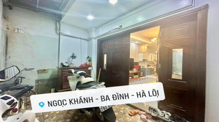 Láng 121M 5TẦNG  7.5MẶT TIỀN

Giá:  37.5 tỷ Đống Đa 

 MẶT ĐƯỜNG 2 Ô TÔ - LÔ GÓC 3 MẶT NGÕ Ô TÔ - VỪA Ở VỪA KINH DOANH MỌI MÔ HÌNH - NỘI THẤT
