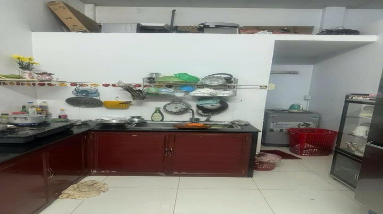 Cần bán nhanh nhà cấp 4 tại trung tâm Phước đồng , Nha Trang. 
Cách đường Lư Giang, phước đồng chỉ 20m.