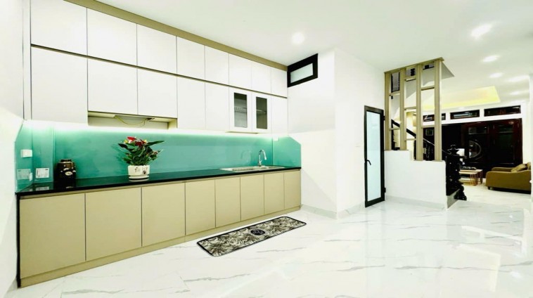 Bán nhà Khương Đình , ngõ thông tứ tung, 50m ra ô tô, cực thoáng  38m2 x 4 tầng. 6,15 tỷ