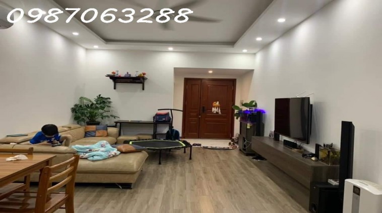 BÁN CHUNG CƯ N5 HOÀNG ĐẠO THUÝ- CẦU GIẤY 98M 3 NGỦ 4,6 TỶ 0987,063.288