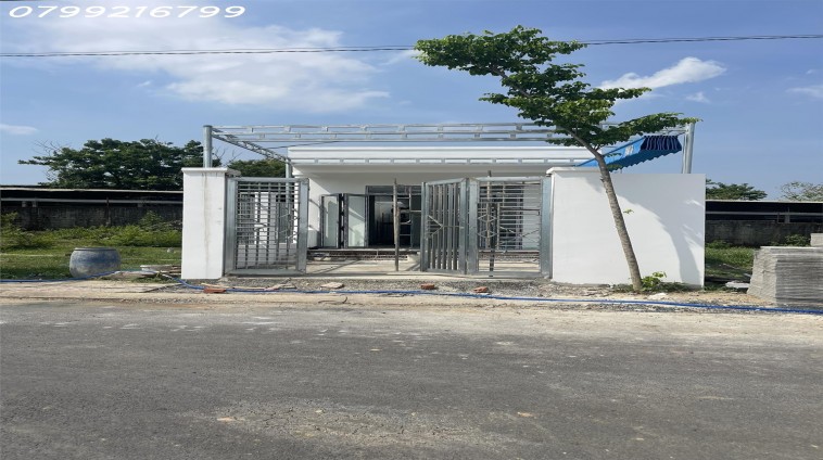 Nhà đẹp Bình Minh Trảng Bom Đồng Nai 1 sẹc QL1A hỗ trợ vay 3 bên . Trọn sổ 1 ty6 , lh 0799 216 799 em Trinh.