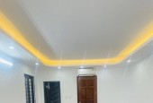 CHO THUÊ NHÀ NGUYÊN CĂN LÀM VĂN PHÒNG, Ở HỘ GĐ PHỐ KIM NGƯU, 4 TẦNG, 32M2, 3 PHÒNG, 18 TRIỆU.