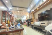 Bán nhà Ngô Xuân Quảng. 70m2 * 3 tầng * 6,1 tỷ. full nội thất. ô tô lùi cửa.