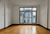 Bán nhà mặt đường Láng 36m2, 4 tầng, MT 5M, ô tô tránh, vỉa hè, kinh doanh sầm uất nhỉnh 7 tỷ lh 0975124520