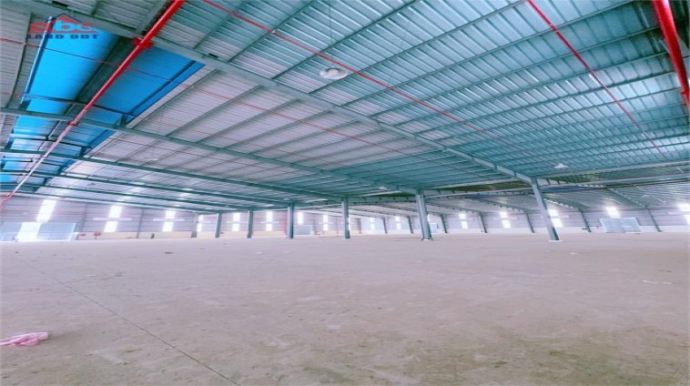 nhà xưởng sản xuất thu hút nhiều ngành nghề công nghiệp. kho bãi lưu trữ hàng hóa