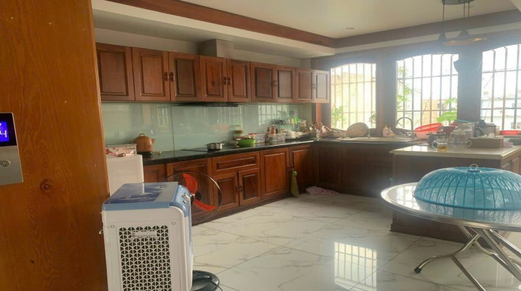 Bán nhà Đại Phúc, Đường số 6, có hầm, thang máy, giá 14.5 tỷ, liên hệ 0909668928