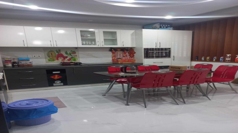 Cho thuê nhà góc 7x20, Khu 6b intresco, đường 16m, ngay trường BVIS, liên hệ 0914864379