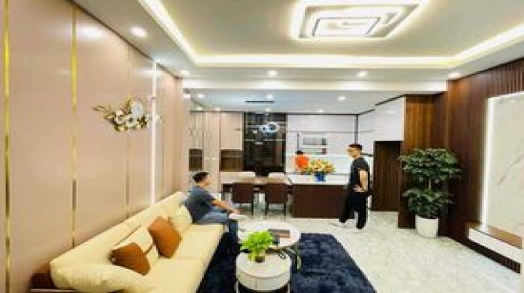 DUY NHẤT 1 CĂN ĐẸP LONG LANH ..QUÝ HIẾM, PHỐ LÒ ĐÚC, 3 MẶT THOÁNG: 43M, 4T, 9.25 TỶ