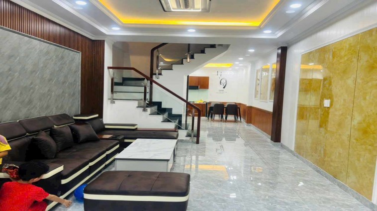 Giảm 500 triệu bán nhanh 
BÁN NHÀ  MỚI HẺM 118 NGUYỄN THỊ THẬP 
GẦN CHỢ TÂN MỸ Q.7, liên hệ 0902277579
