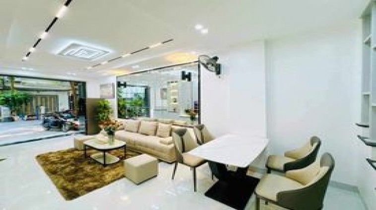 NHÌN NHÀ NÀY CÓ MÊ KHÔNG CƠ CHỨ
CHỦ CẦN BÁN GẤP, THÔNG PHONG - ĐỐNG ĐA: 36M, 4T, 5.95 TỶ