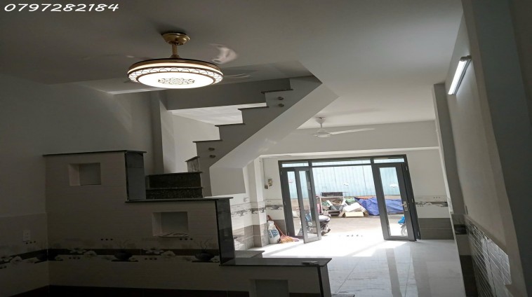 ÔTO ĐỔ CỬA, NHÀ 2 TẦNG, GẦN 4OM2 ,TĂNG NHƠN PHÚ A,LÊ VĂN VIỆT,TP THỦ ĐỨC