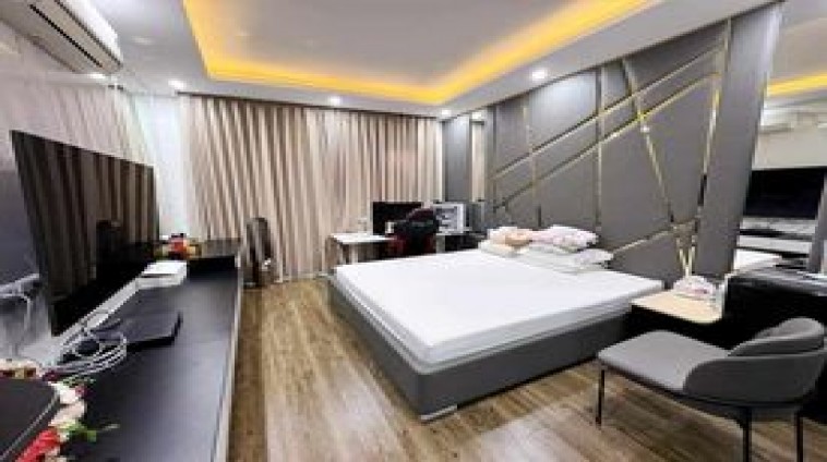 LÔ GÓC, 3 THOÁNG, VỈA HÈ, KD Ô TÔ, MẶT PHỐ TRẦN HƯNG ĐẠO - HOÀN KIẾM: 66/80M, 6T, MT: 9M, 94 TỶ