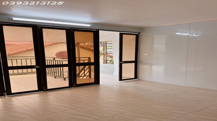Bán Nhà Mặt Phố Hoa Bằng, Cầu Giấy, Diện Tích 60m2, 4 Tầng, Gía Đầu Tư Cực Ngon, Nhỉnh 9 Tỷ.