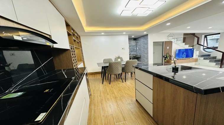 ♣ Nhà Kiệt Ô tô 5m, thẳng 70m ra Nguyễn Hữu Thọ, 48m2, 3 tầng đẹp, nhỉnh 4 tỷ