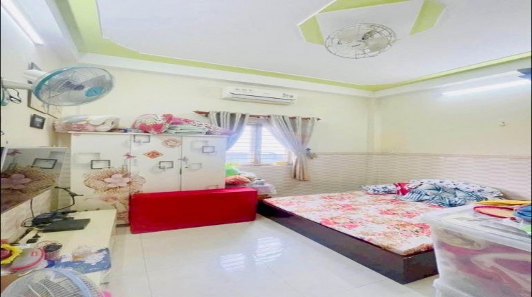 CHỈ NHỈNH 6 TỶ CÓ NHÀ 54M - 3 TẦNG - 4PN -HẺM 6M NGAY CẠNH AEON MALL