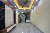 Thanh Lân cực gần phố 30m2, giá chào 4.3 tỷ có thương lượng.