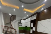 Nhà mới ở ngay, ngõ nông, gần ô tô tránh Tam Hiệp Thanh trì DT 30 x5 tầng giá rẻ chỉ 3.98 tỷ