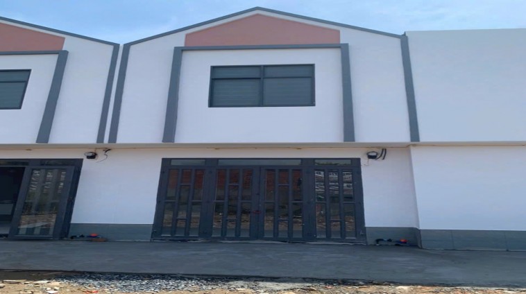 Bán nhà vị trí cực đẹp tại Đức Hòa Long An - 52m2 -  1 trêt 1 lầu - SHR - chỉ 695tr. Lh:0976999395