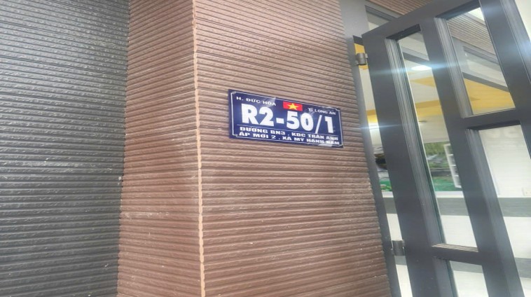 Bán nhà vị trí cực đẹp tại Đức Hòa Long An - 52m2 -  1 trêt 1 lầu - SHR - chỉ 695tr. Lh:0976999395
