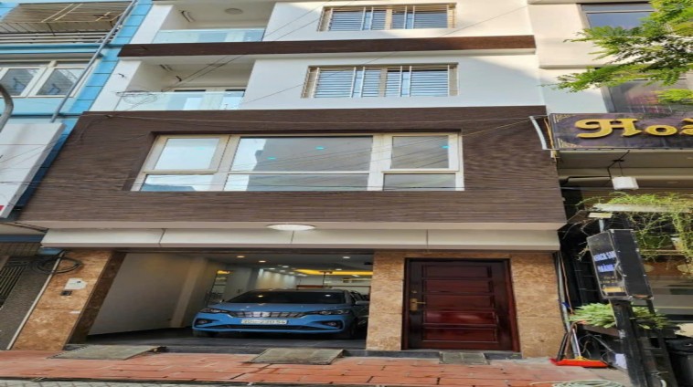 Bán nhà 43m², 7 tầng, phố Dương Khuê, Mai Dịch, 21 tỷ, thang máy, kinh doanh