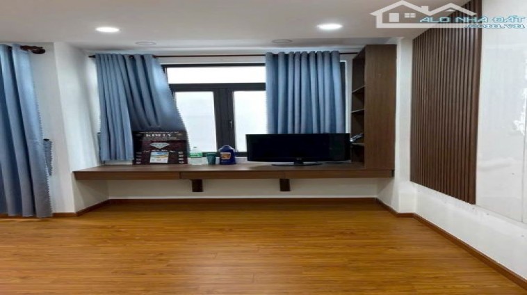 Nhà Mặt Tiền 4 Tầng - Khu TÊN LỬA - 90M2 - Hoàn Công Đủ