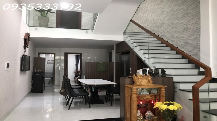 1- Bán gấp nhà  cạnh MT Nguyễn Đức An, Sơn Trà, 80m2, 3 Tầng, 4PN , Giá chi 7,7 tỷ TLCC