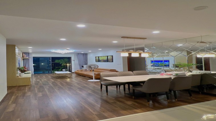 Bán CHCC 136 Goldmark city 110m2 (3PN), Sổ đỏ chính chủ, giá chỉ 7.5 tỷ còn TL. Lh:0854145141.